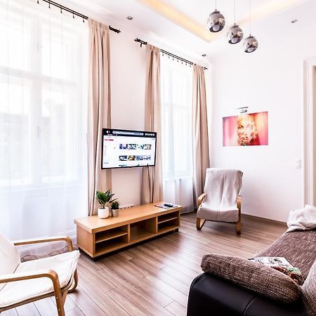 Bpr D8 Premier Apartment Budapest Eksteriør billede