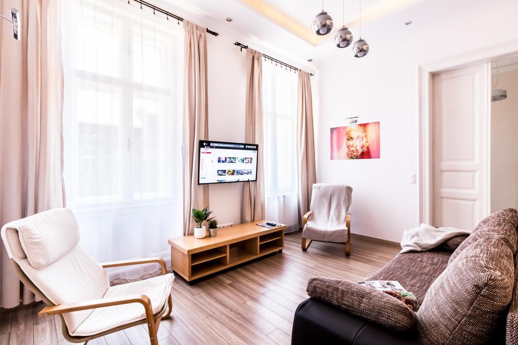 Bpr D8 Premier Apartment Budapest Eksteriør billede