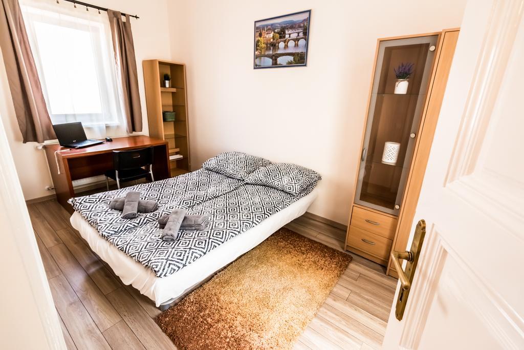 Bpr D8 Premier Apartment Budapest Eksteriør billede