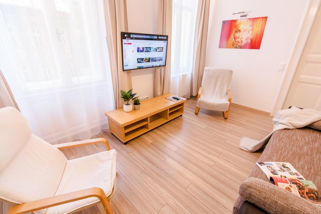 Bpr D8 Premier Apartment Budapest Eksteriør billede